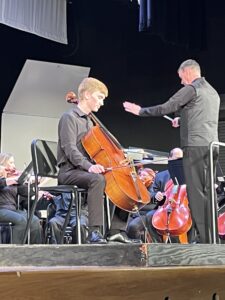 Cellist performs with the NSO